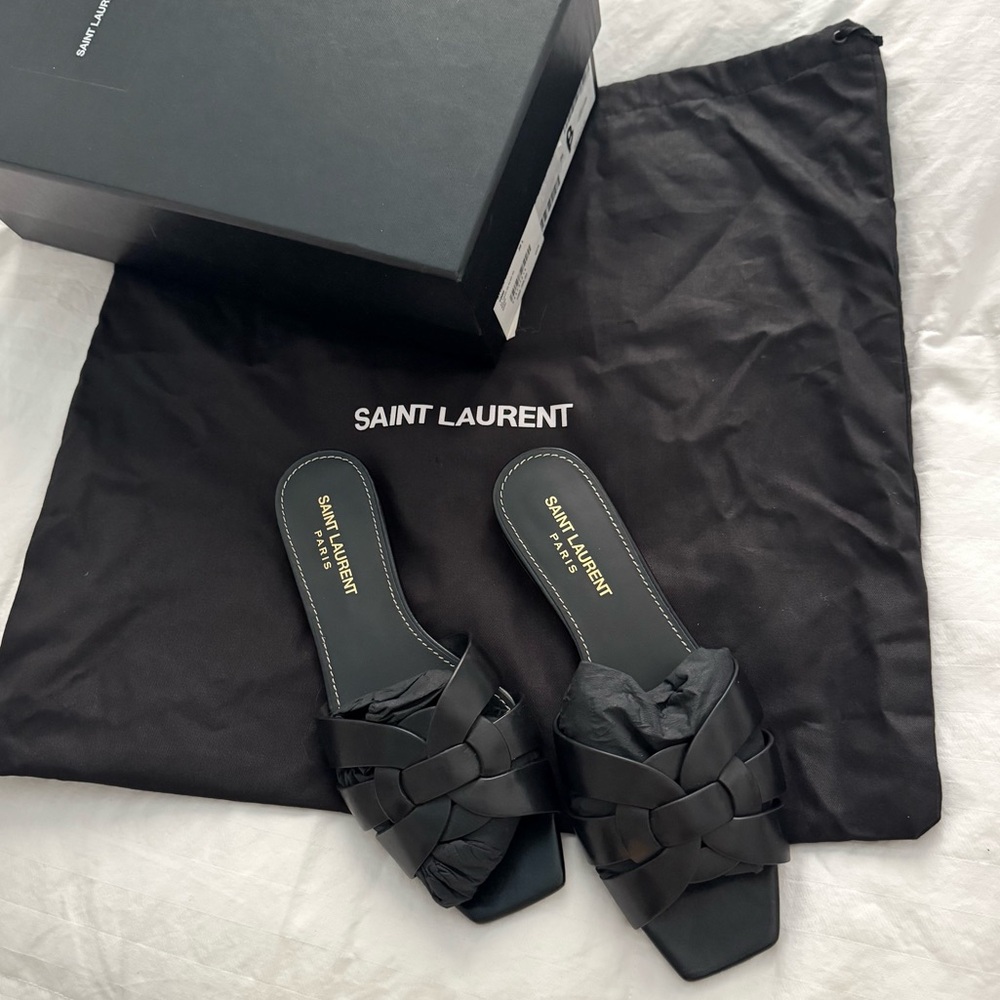 Saint Laurent Tribute Leather Sandal - Picture 14 of 16